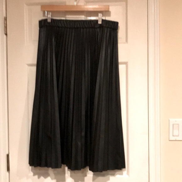 House of Harlow Vegan Leather Skirt - Picture 1 of 4